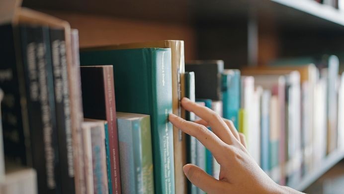 En çok kitap okuyan ülkeler belli oldu! İşte Türkiye'nin sırası... - Resim: 8