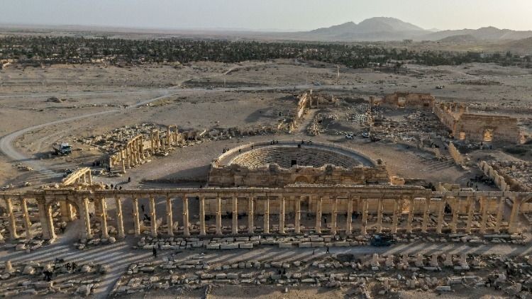 Suriye'nin turistik merkezi: Palmira Antik Kenti - Resim: 1