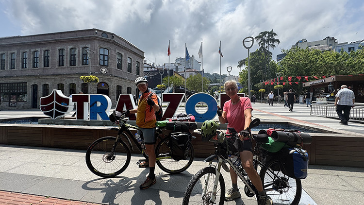 Alman çift Türkiye'yi bisikletle böyle geziyor: 1400 kilometreyi geride bıraktı - Resim : 2