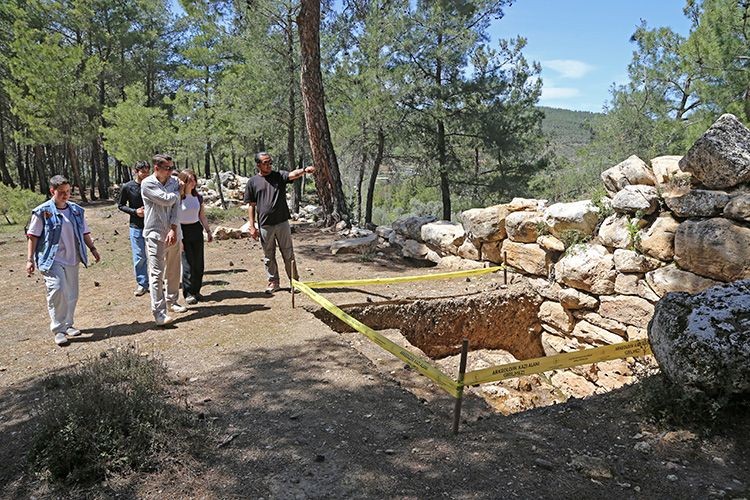 Muğla Kavalıdere'de binlerce yıllık surlar açığa çıkıyor - Resim: 3