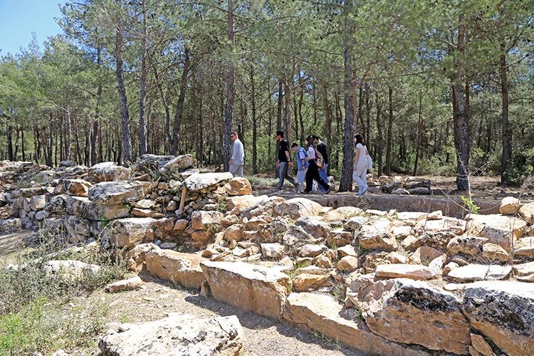 Muğla Kavalıdere'de binlerce yıllık surlar açığa çıkıyor - Resim: 2