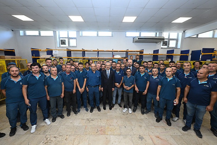 Bakan duyurdu: Kargoda tüm zamanların rekoru kırıldı - Resim : 2