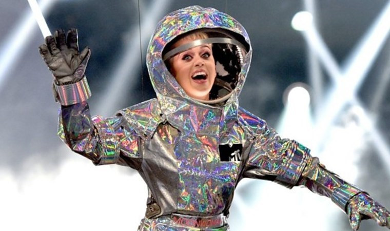Katy Perry ile uzaya kimler gidecek? İşte o isimler... - Resim : 1