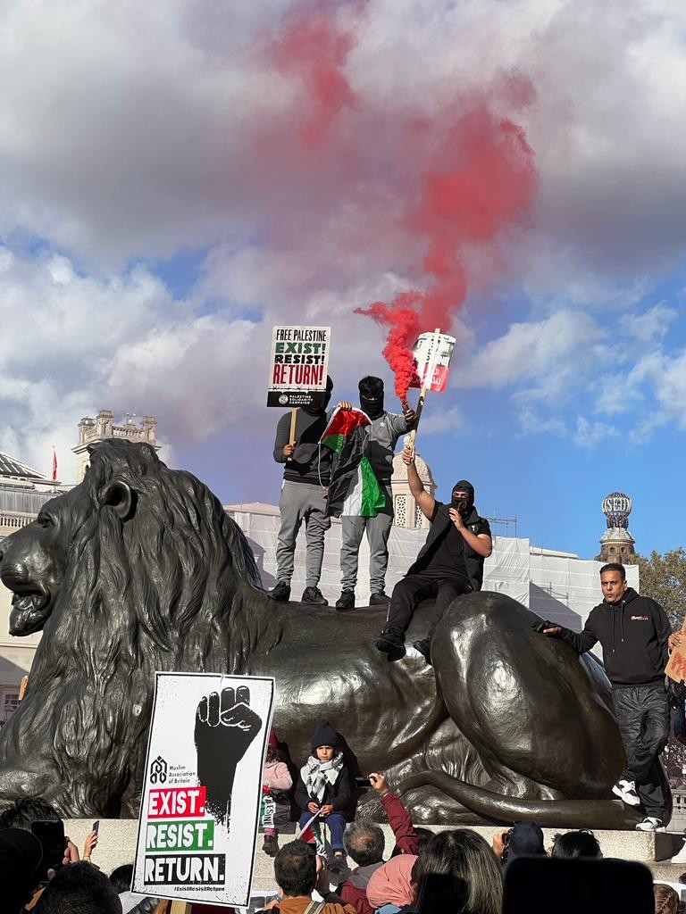 Londra'da Filistin’e destek yürüyüşü - Resim : 4