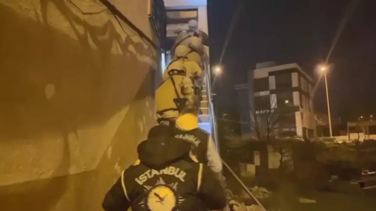 Aldatılan kadın işkence partisi yaptırdı: 11 kişi gözaltında - Resim : 2