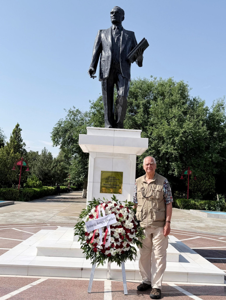 Şiirin dili, bozkırın yüreği ve insan sıcaklığı: Türkmenistan - Resim : 1