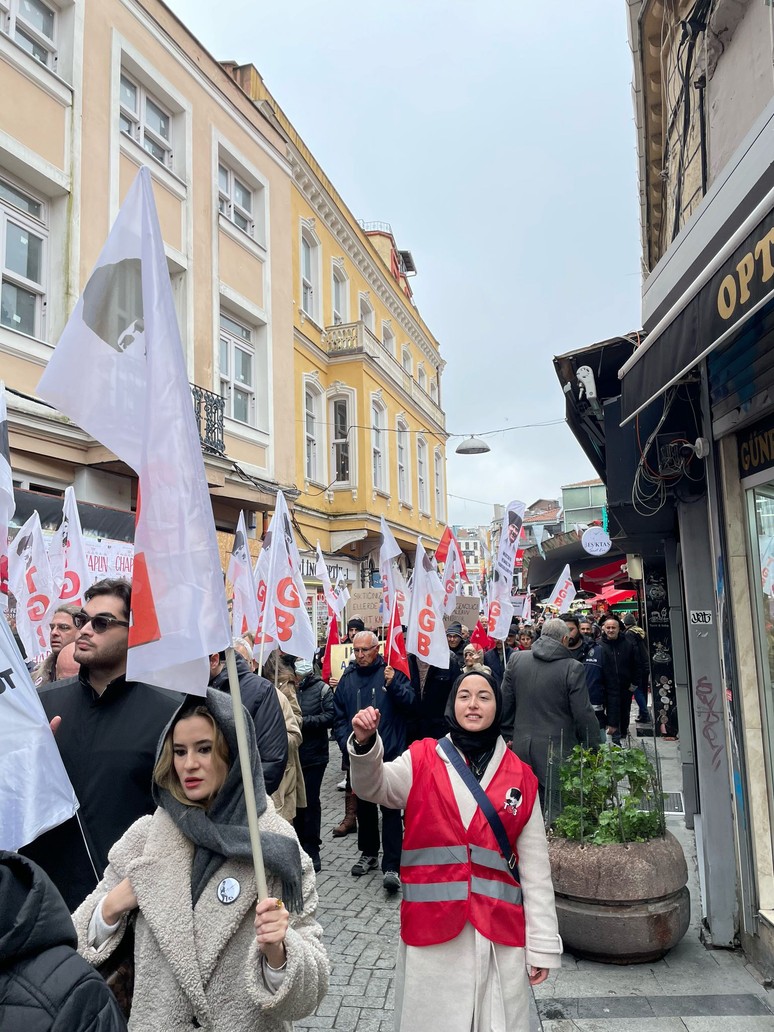 Türk gençliği açılıma karşı yürüdü: Türkiye’yi Böldürtmeyiz! Yeni Açılıma Geçit Yok! - Resim : 2