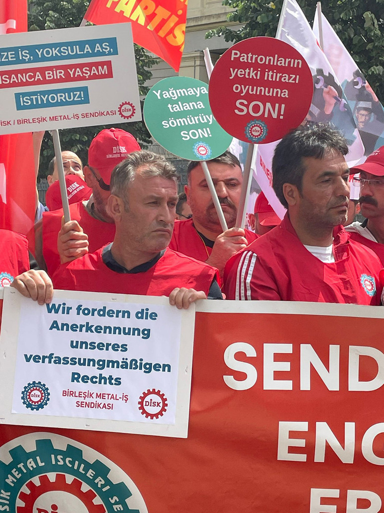 25 işçiyi çıkardı! Almanya’dan gelip sendikal hakkı tanımadı - Resim : 1