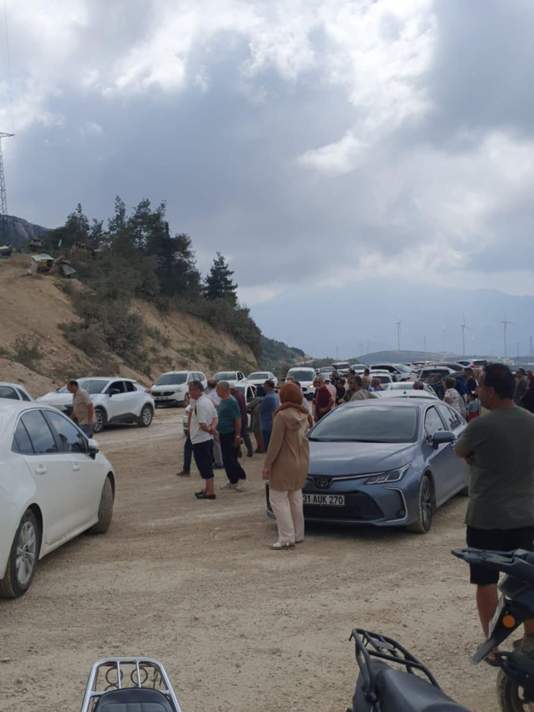 ‘Depremden kurtulduk taş ocağı öldürecek’ - Resim : 1