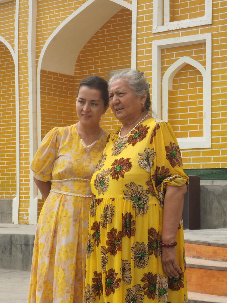 Eski şehrin kalbindeki sarı cami - Resim : 2