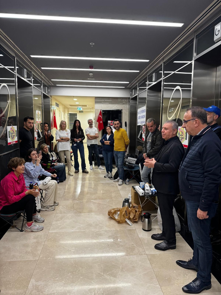 Eyüp Alemdar: Üyelerimizin hakkını verin kepenkler açılsın - Resim : 1