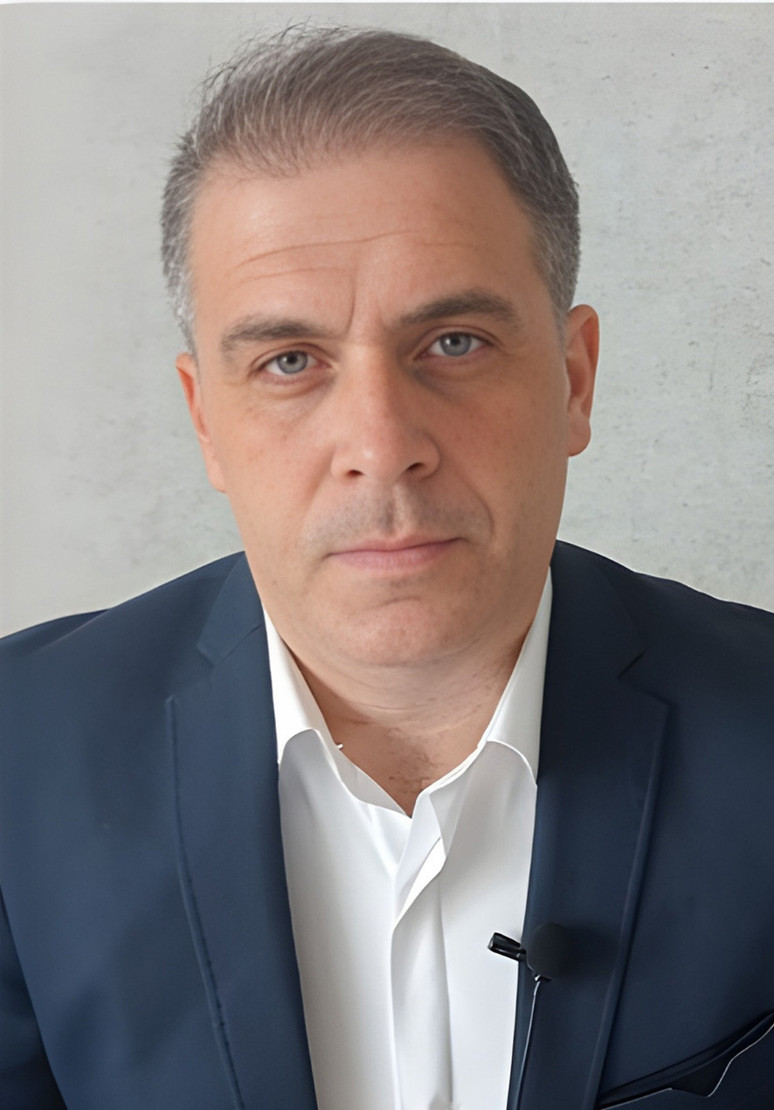 Öğretmen maaşının üçte biri eridi - Resim : 1