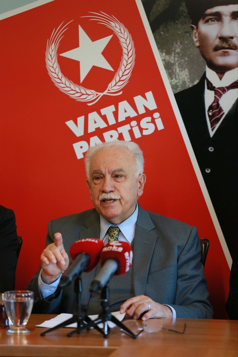 Vatan Partisi Genel Başkanı Doğu Perinçek PKK'nın fesih kararını değerlendirdi: PKK Kongresi'nin Fesih sürecini kirletmesine izin verilemez - Resim : 1