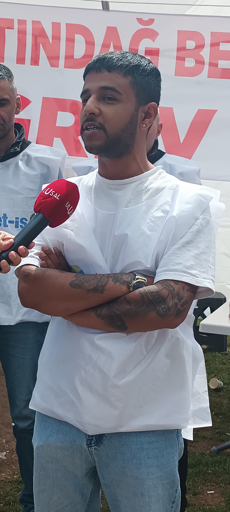 Grevdeki işçilerinden Çalışma Bakanına çağrı: 'Yanlış yeri ziyaret ettiniz, buraya bekliyoruz' - Resim : 1