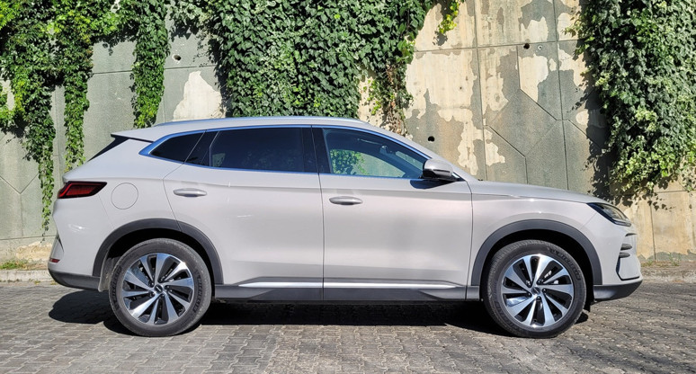 Sessiz güç, dengeli sürüş: BYD Seal U EV 2025 sürüş izlenimi - Resim : 2