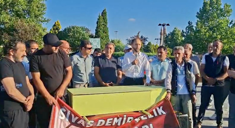 Sivas Demir Çelik işçileri hükümete seslendi: Fabrika üretime dönsün, haklarımız verilsin - Resim : 1