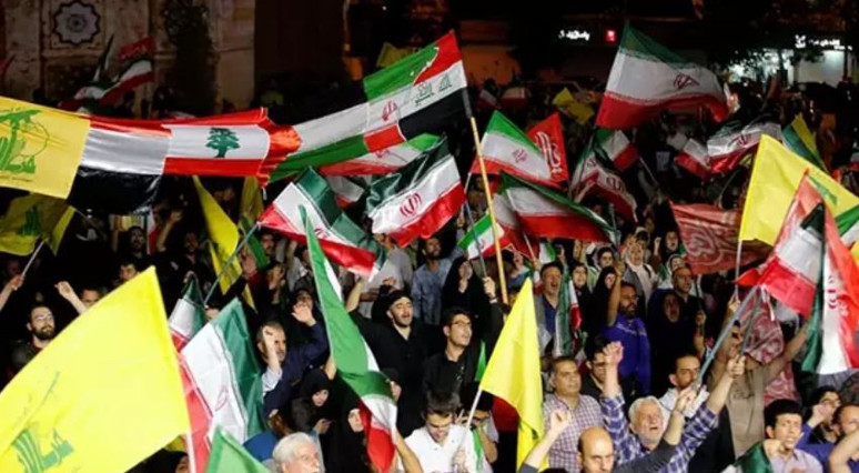 İsrail sığınakta, İran meydanlarda - Resim : 1