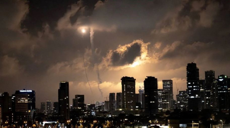 CANLI AKTARIM... Tel Aviv'de en uzun gece: İran'dan, İsrail'e onuncu dalga füze yağmuru! - Resim : 3