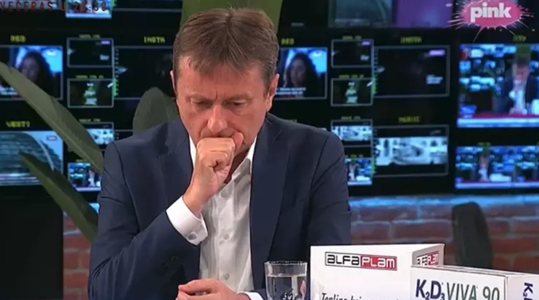 Bakan canlı yayında beyin kanaması geçirdi! - Resim : 1