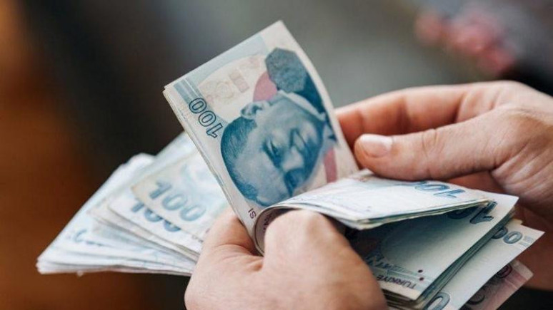 Selvi: Asgari ücretin bugün açıklanması bekleniyor, kulağıma 4 bin 70 TL gibi bir şey geldi