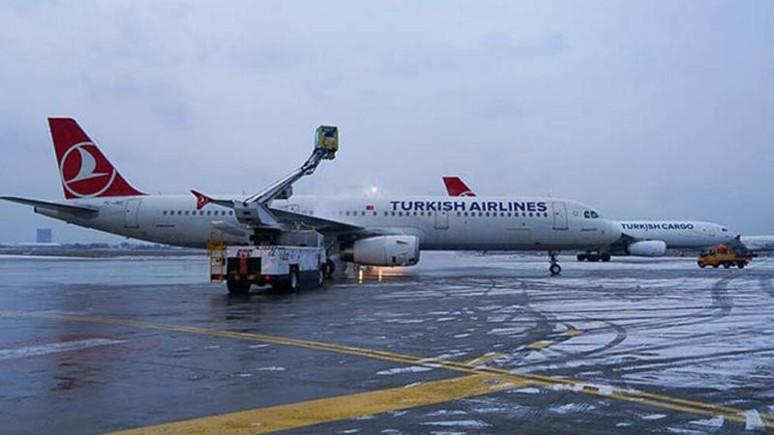 Ankara Esenboğa Havalimanı'nda kar yağışı için önlemler alındı