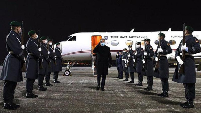 Milli Savunma Bakanı Akar Almanya'da