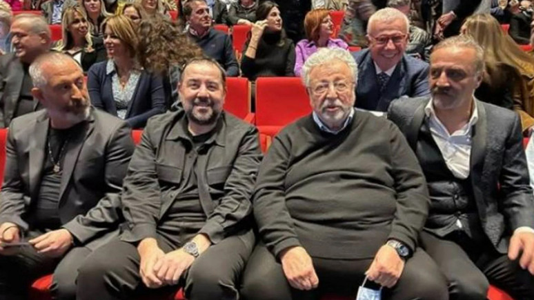 Cem Yılmaz, Ata Demirer, Metin Akpınar ve Yılmaz Erdoğan ilk kez aynı karede