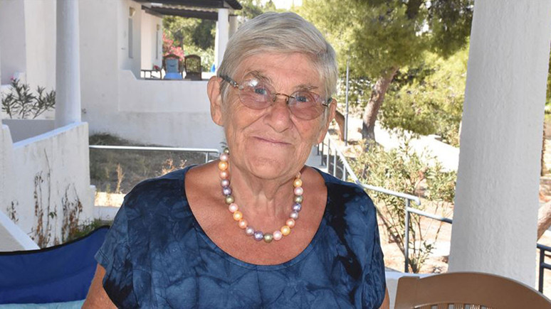 Canan Karatay çiçeklerini bile onunla besliyor! ''Bir domatesten 100 kat daha etkili...''
