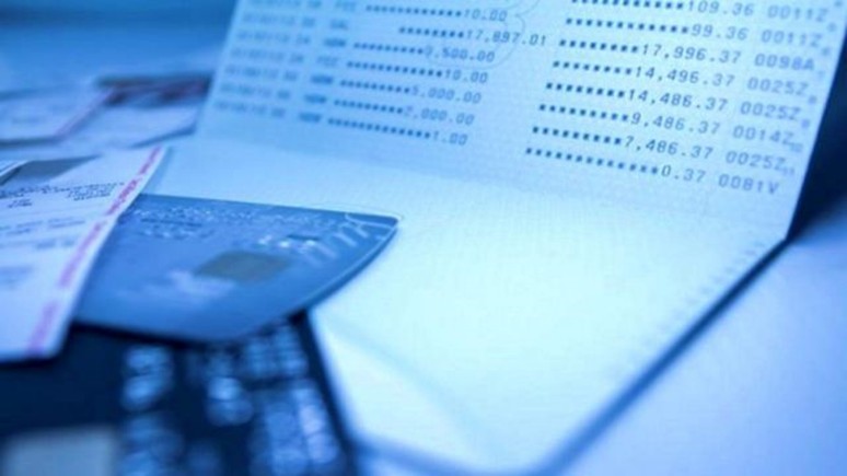 Maaşı yanlışlıkla 330 kat fazla yattı, parayı alıp kaçtı