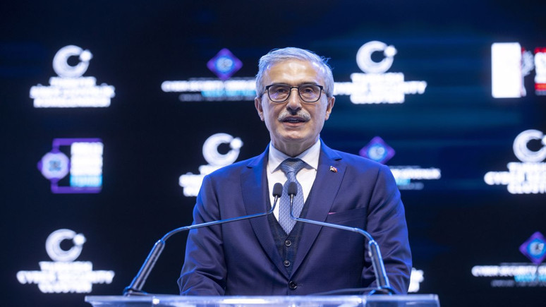 Savunma Sanayii Başkanı Demir: Dünyada siber orduların oluşturulduğu bir dönemdeyiz