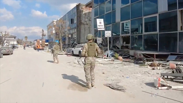 Mehmetçik Hatay'da asayiş devriyesinde