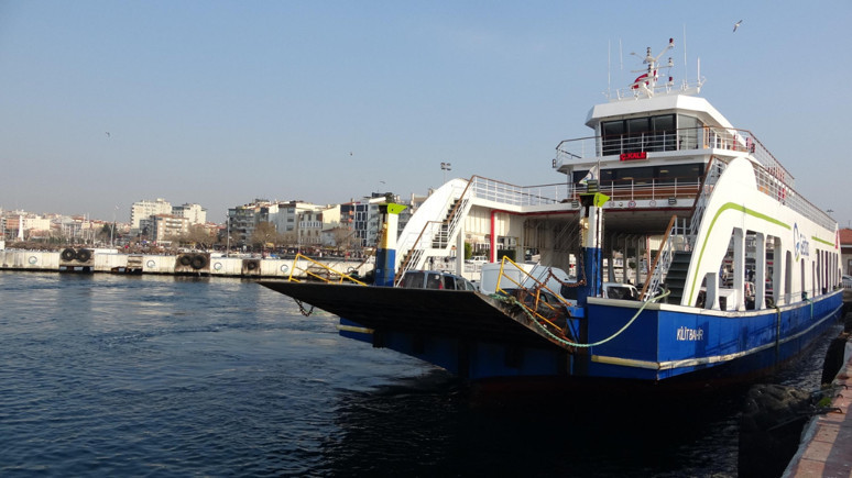 Dikkat! Feribot seferlerine 'fırtına' engeli
