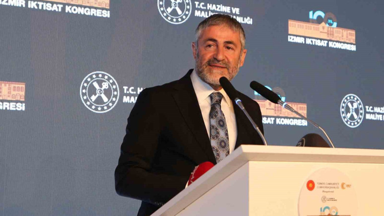Bakan Nebati: Otoparka dönüştürülen İzmir İktisat Kongresi’ni eski haline getirdik