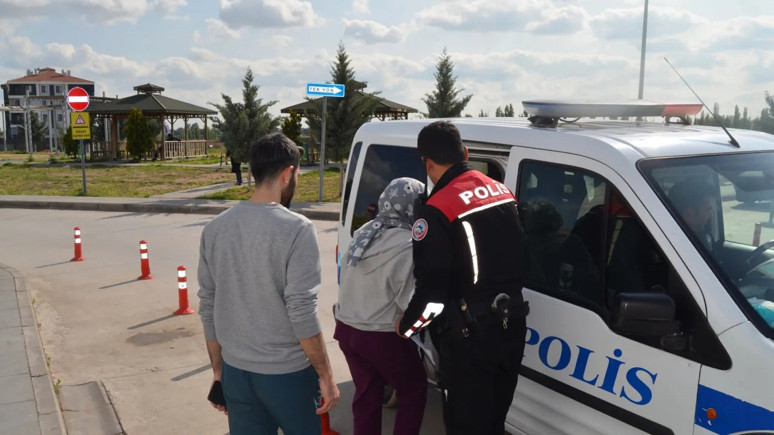 Hasta ve yakınları 2 sağlık çalışanını darp etti! Sebebi yok artık dedirtti