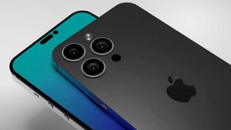 iPhone'u vücuduna bantlayıp ülkeye sokmaya çalıştı!