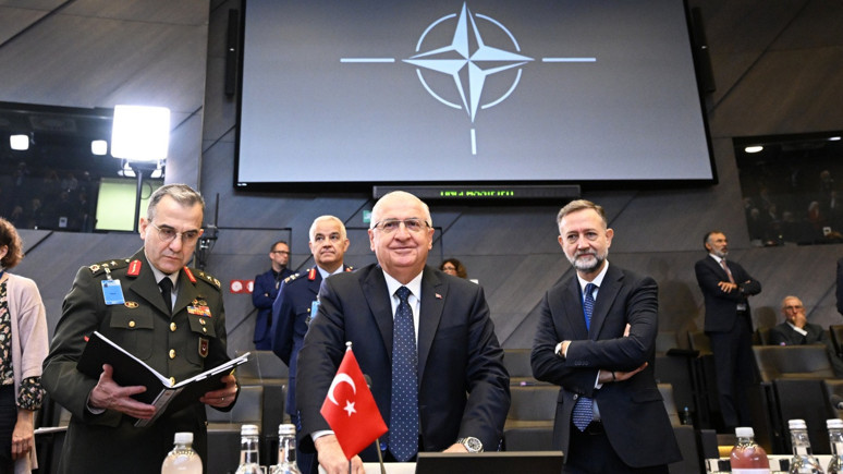 NATO'ya Montrö uyarısı