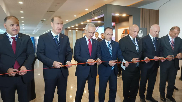 Bakan Uraloğlu: Kalkınma Yolu ağımız 1.912 km olacak