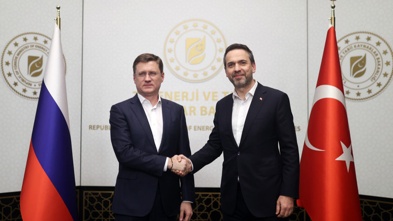 Bakan Bayraktar Rusya Başbakan Yardımcısı Aleksandr Novak ile görüştü