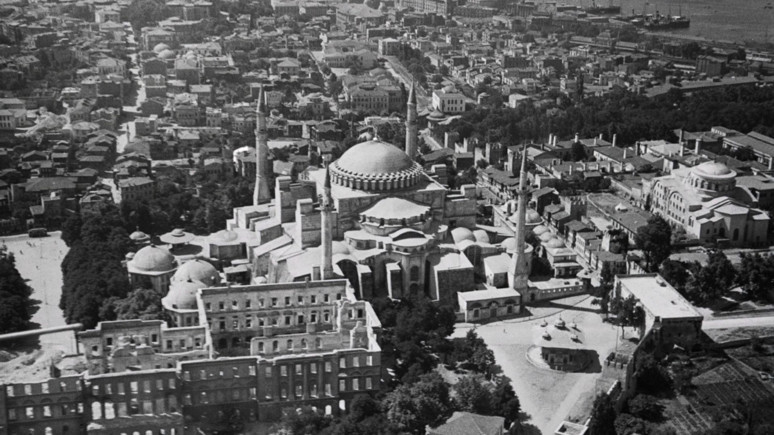 Ayasofya'yı ilk defa böyle göreceksiniz! İşte o tarihi fotoğraflar