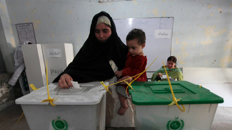 Pakistan'dan İran ve Afganistan sınırı kararı