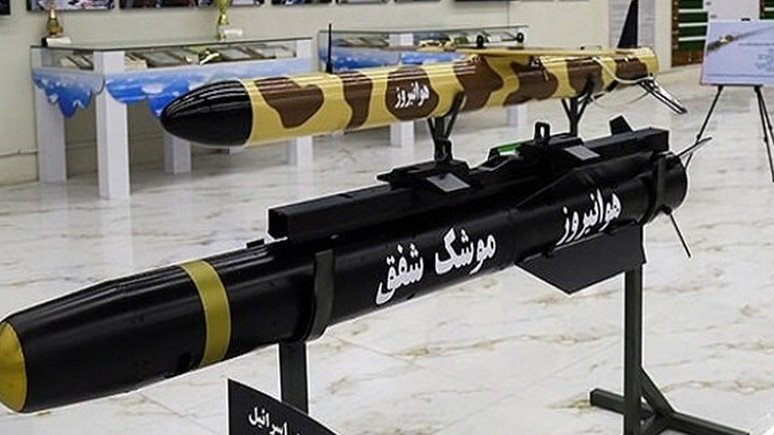 İran 'Şafak' füze sistemini görücüye çıkardı