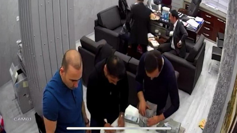 CHP'de para sayma görüntüleri soruşturmasında iki kişi adliyede