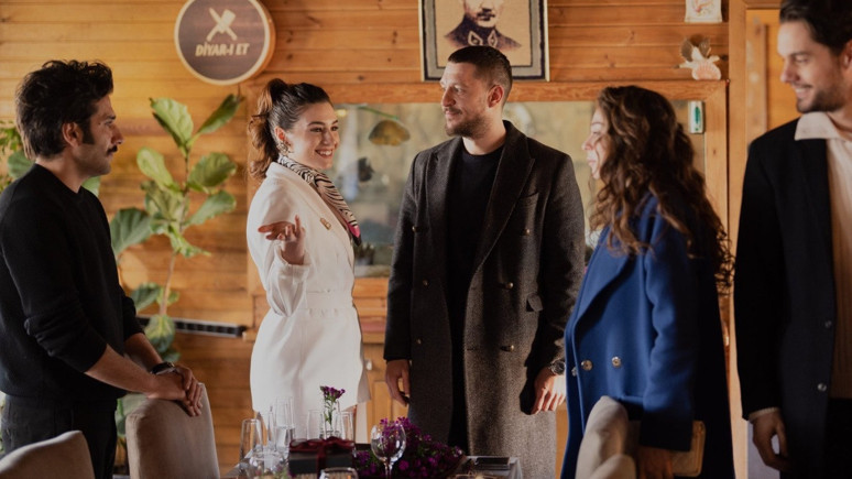 Sakla Beni Naz ve Kadir yakınlaşıyor! Sakla Beni 22. bölümde neler olacak?