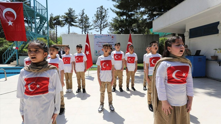 Afganistan'da 23 Nisan Ulusal Egemenlik ve Çocuk Bayramı kutlandı