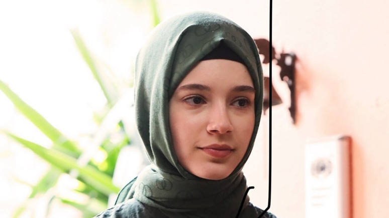 Kızıl Goncalar 16. bölüm fragmanı yayınlandı! Levent'in şüpheleri giderek artıyor!