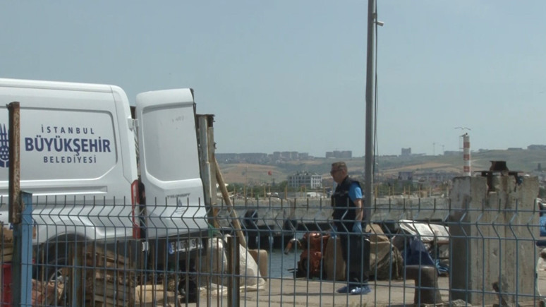 Denizden ortaya çıktı: İstanbul'da halıya sarılı kadın ceseti bulundu