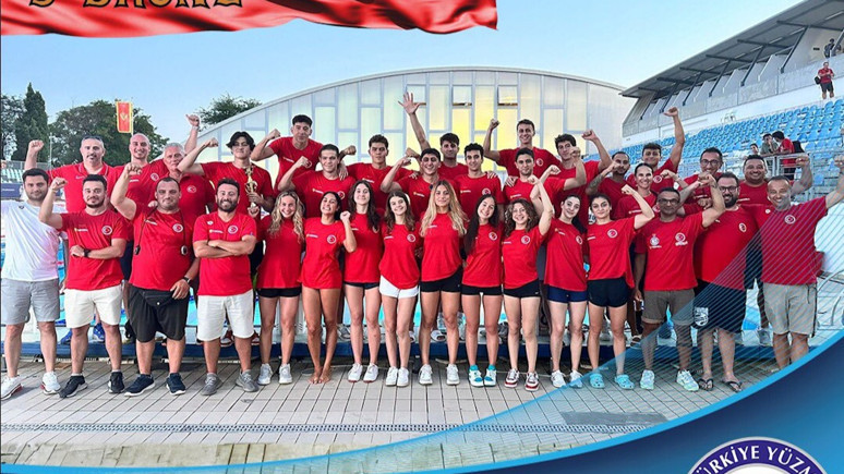 Milli yüzücülerden büyük başarı! Tam 47 madalya