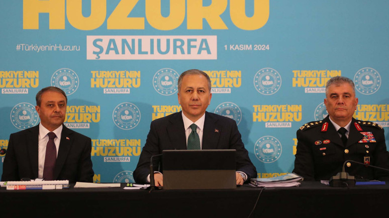 Bakan Yerlikaya'dan Ahmet Özer açıklaması: Şehrin emini terör yandaşı olamaz