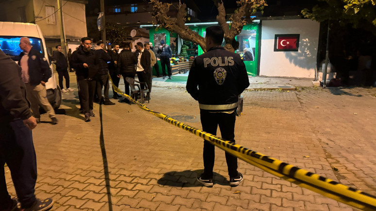 İzmir'de polise saldırı!