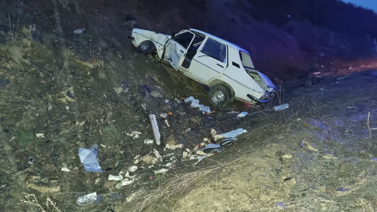 Çorum Yozgat kara yolunda kaza! 10 dakika arayla 2 otomobil devrildi